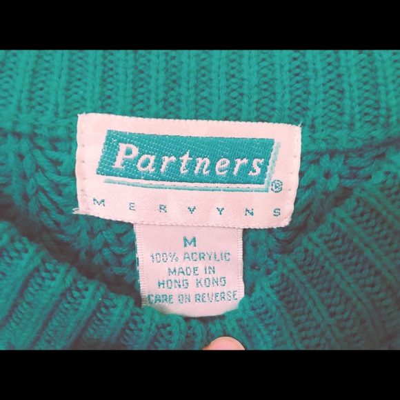 Sweater - Picture 2 of 2